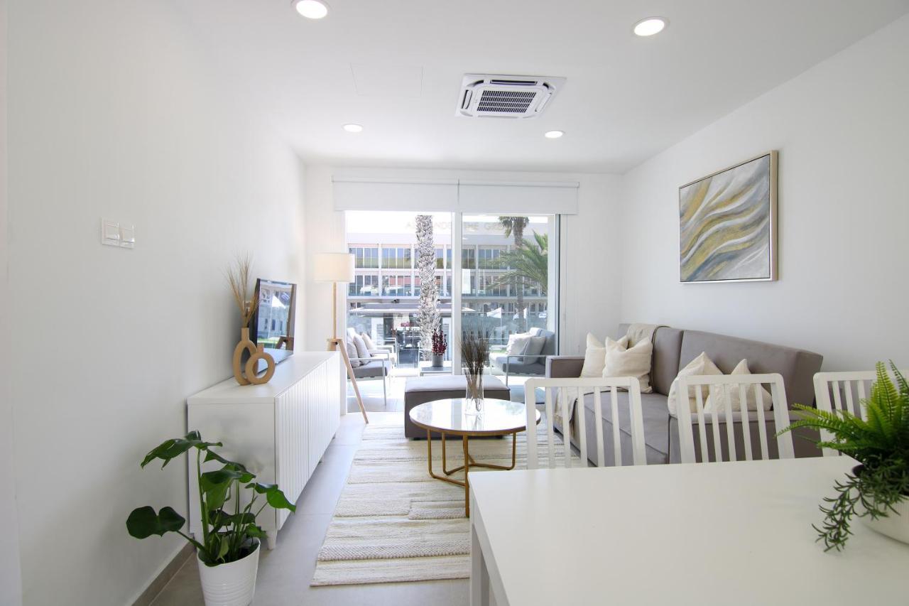 Phaedrus Living: Seaview Luxury Flat Limnaria 114 Apartment Paphos ภายนอก รูปภาพ